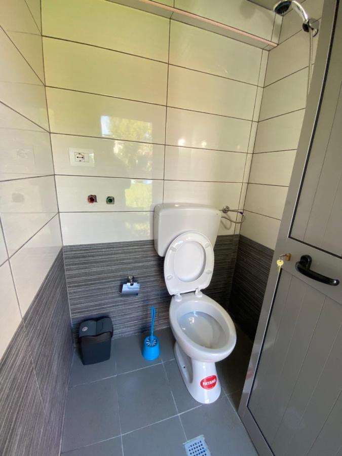 The Hood - Shkodra Backpackers Hostel Luaran gambar