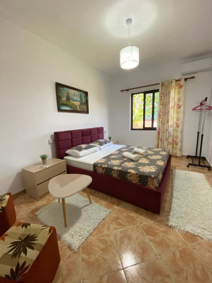 The Hood - Shkodra Backpackers Hostel Luaran gambar