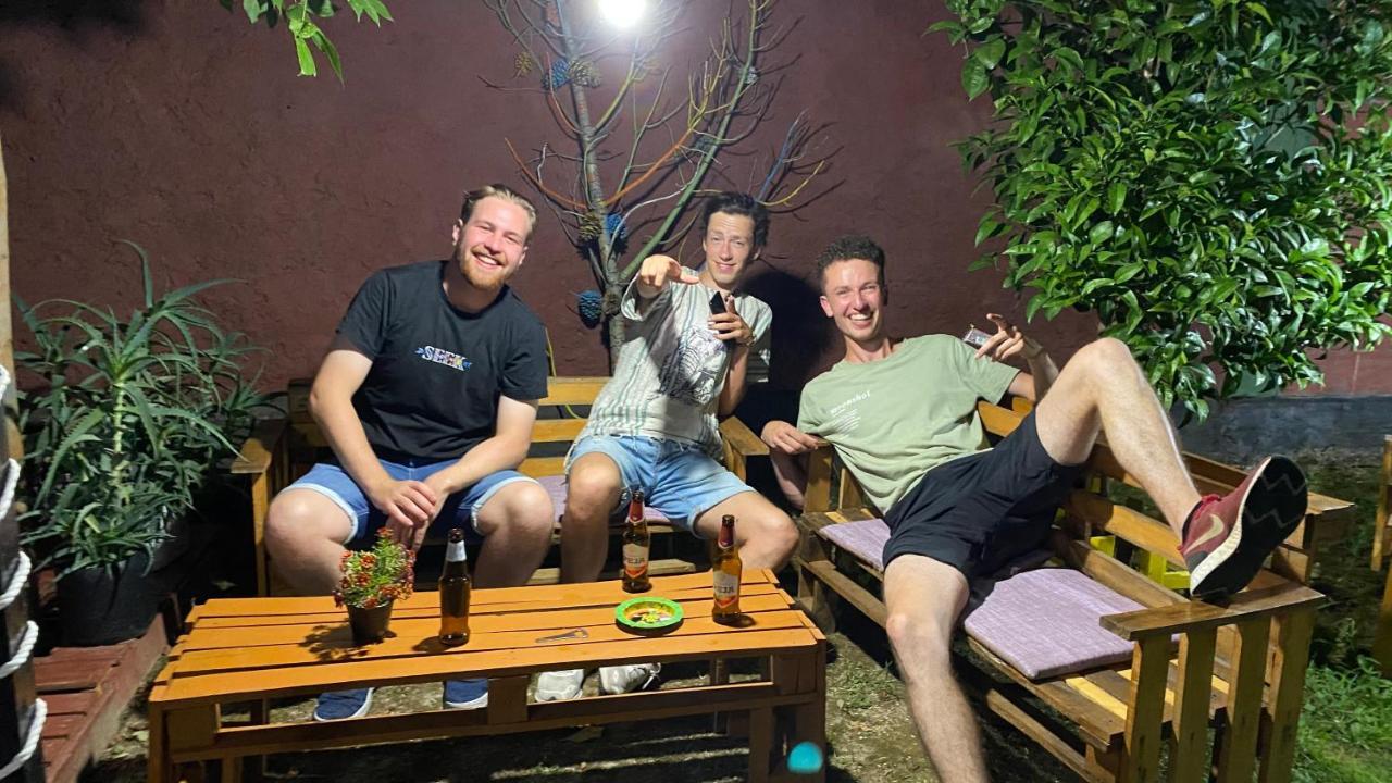 The Hood - Shkodra Backpackers Hostel Luaran gambar