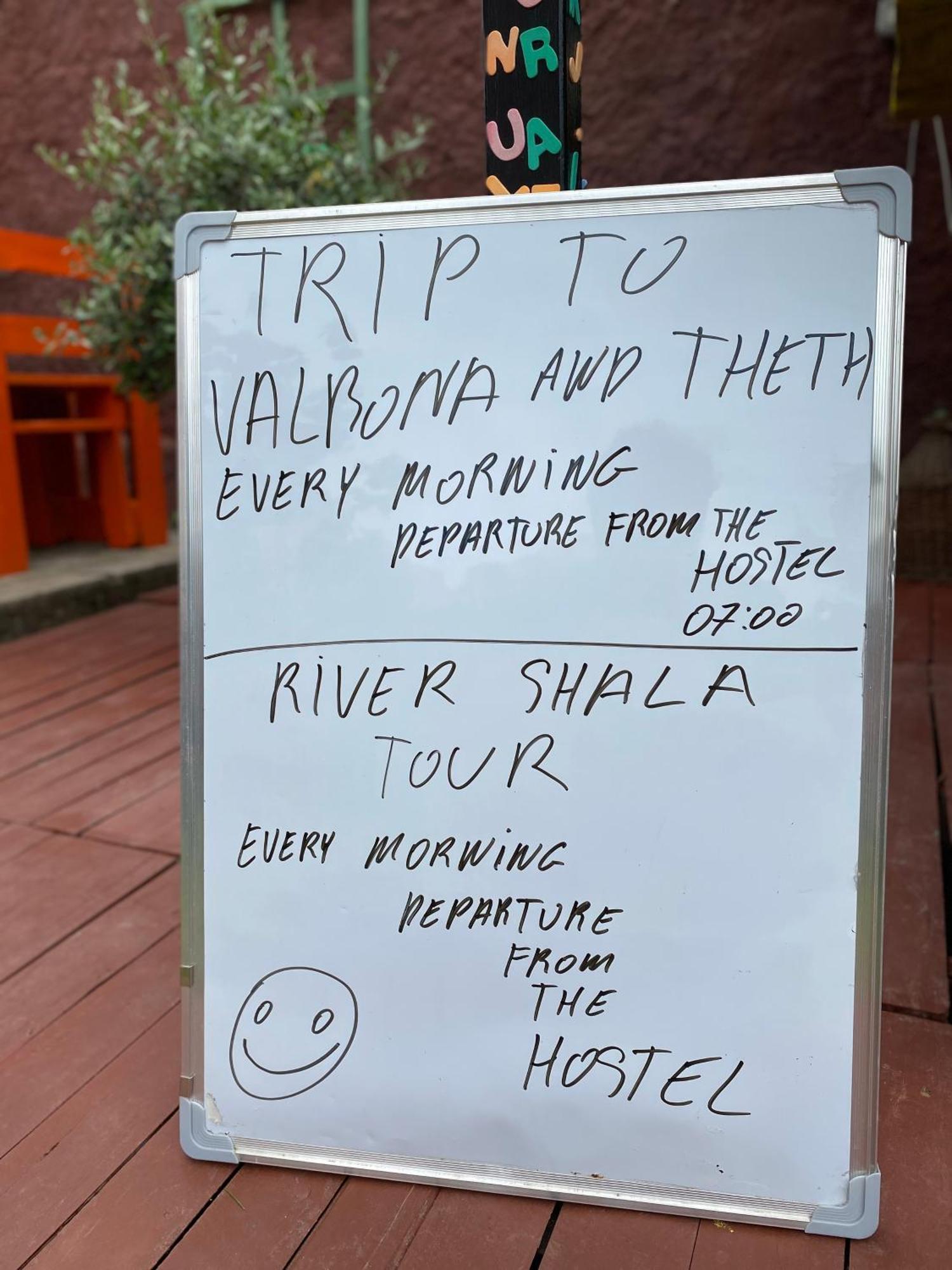 The Hood - Shkodra Backpackers Hostel Luaran gambar