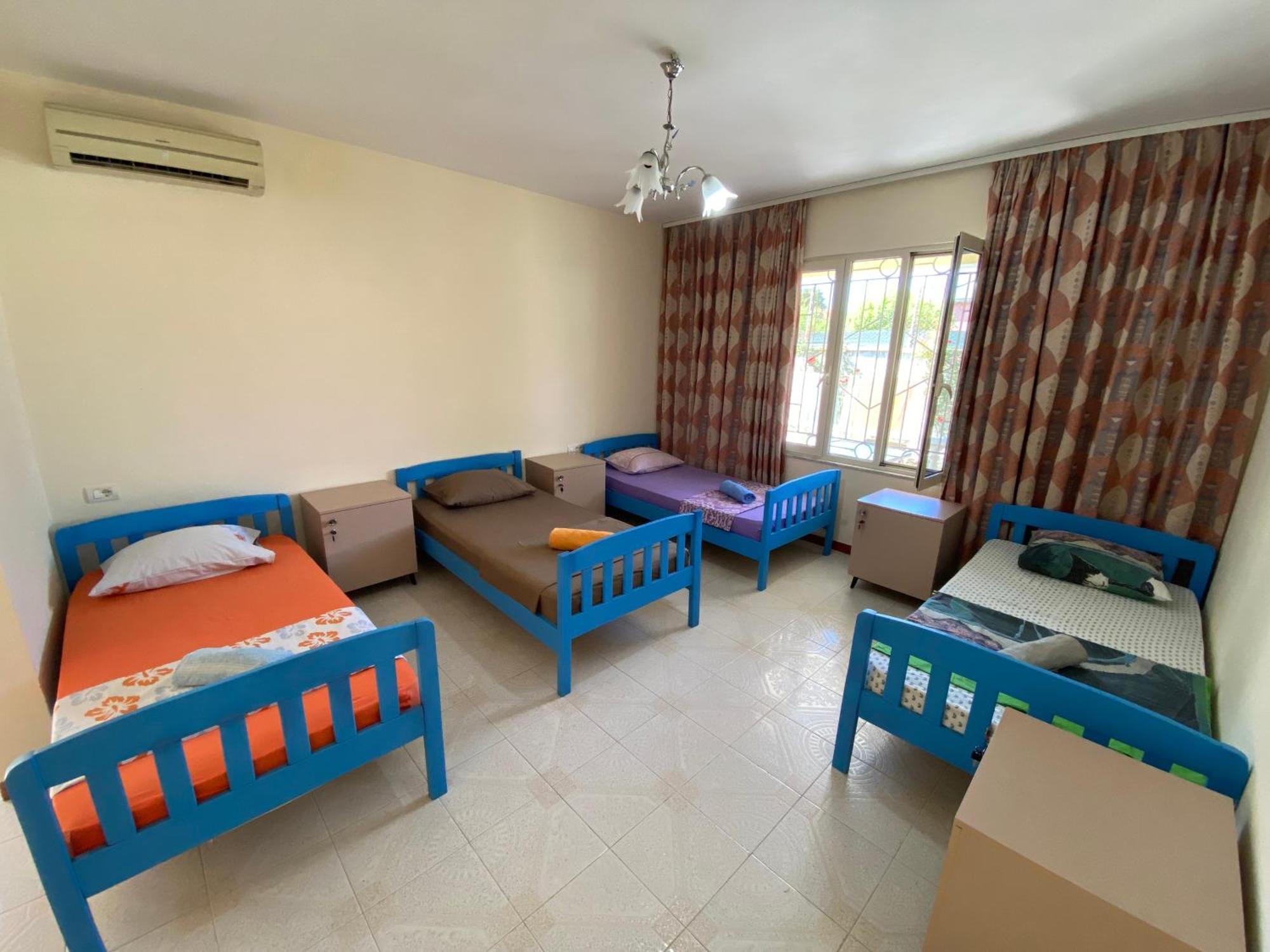 The Hood - Shkodra Backpackers Hostel Luaran gambar